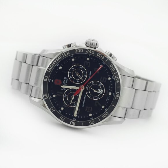 VICTORINOX Swiss Army Chronograph Date Watch - Picture 3 of 6